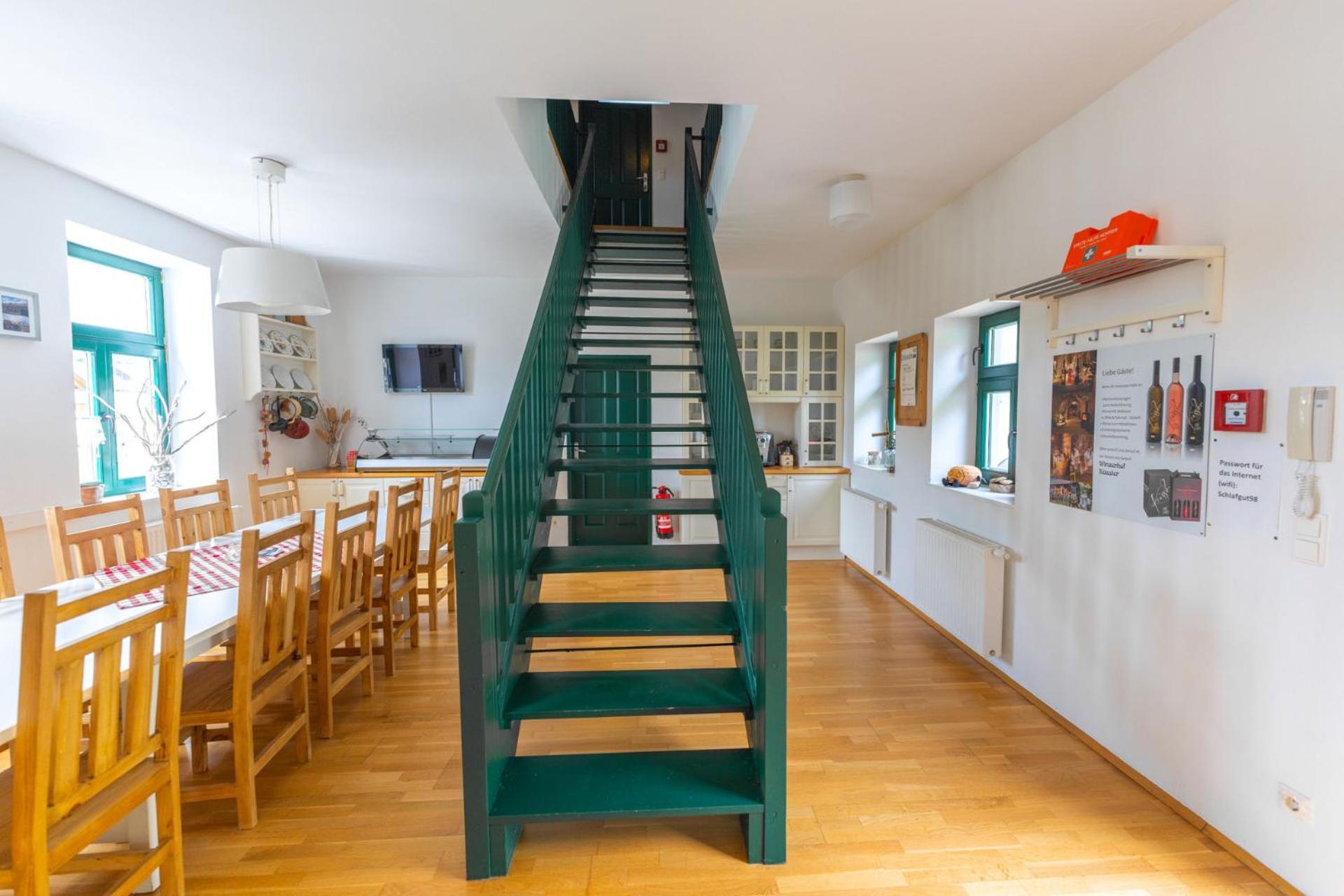 Winzerhof Kuessler - Weinviertel Hotel Stillfried Bagian luar foto